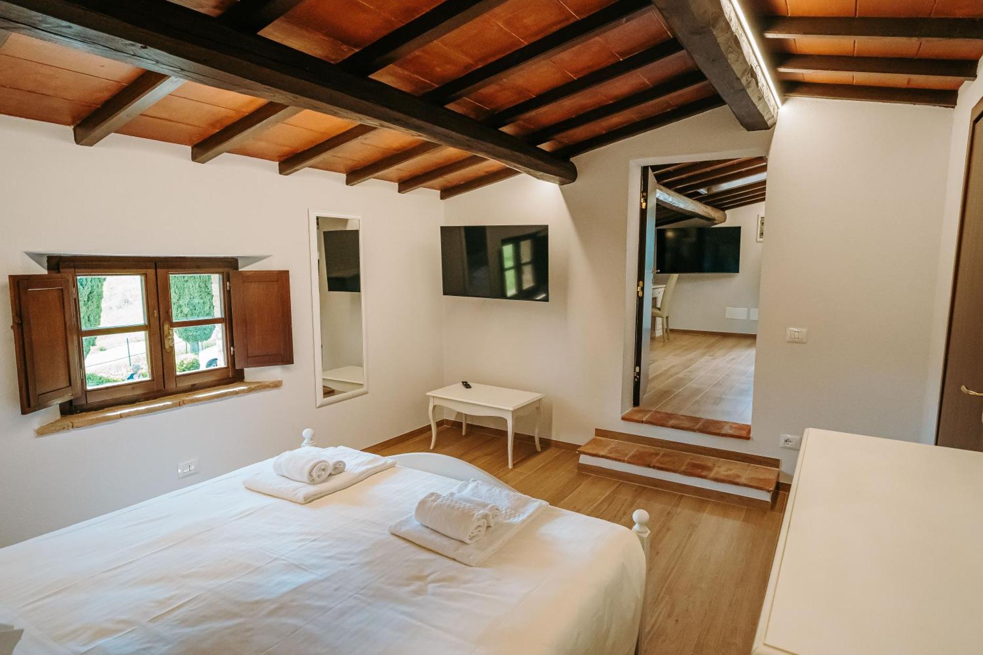 Borgo Il Poggiaccio Residenza D'Epoca Guest House โซวิชิลเล ภายนอก รูปภาพ