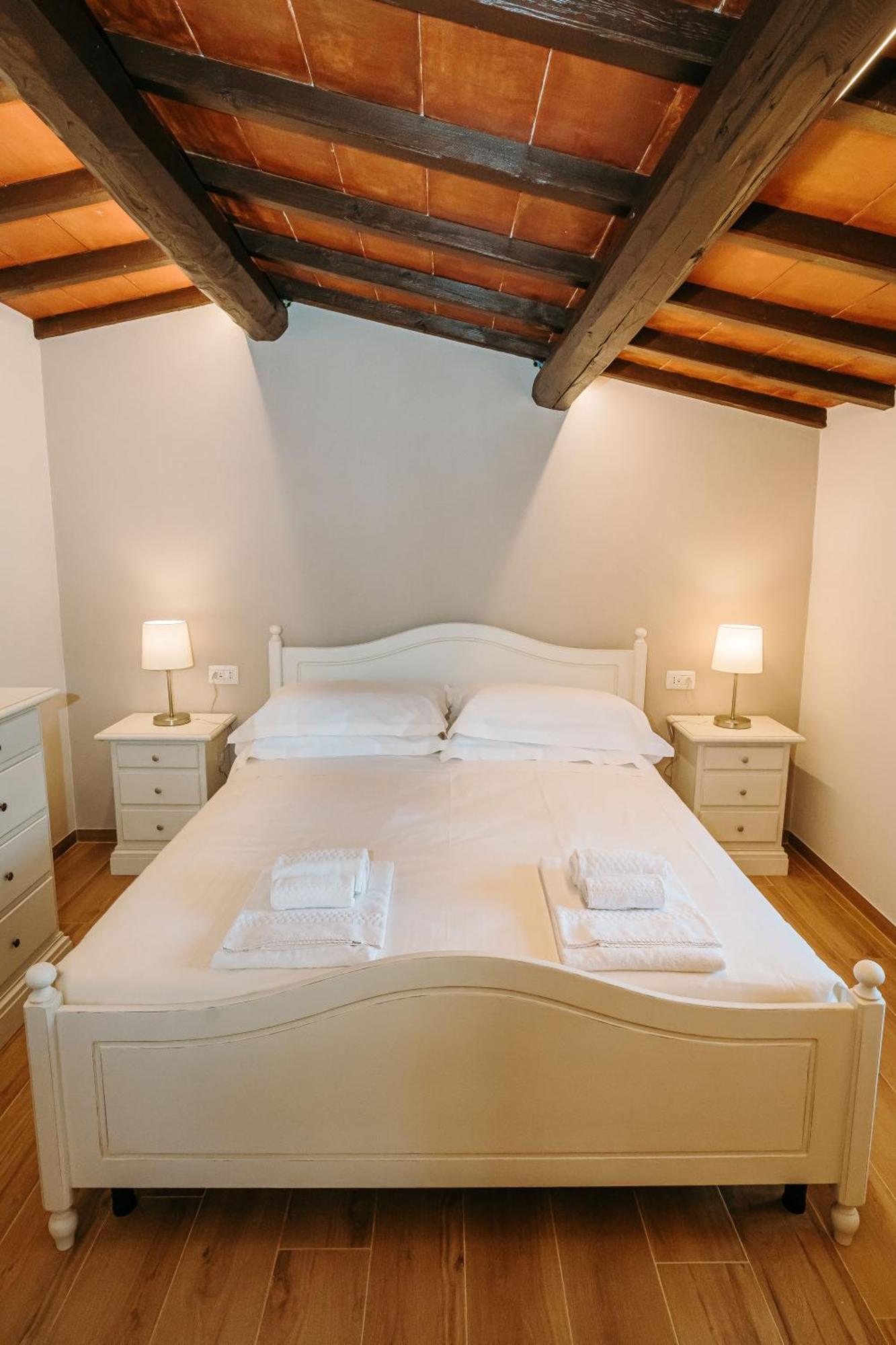 Borgo Il Poggiaccio Residenza D'Epoca Guest House โซวิชิลเล ภายนอก รูปภาพ