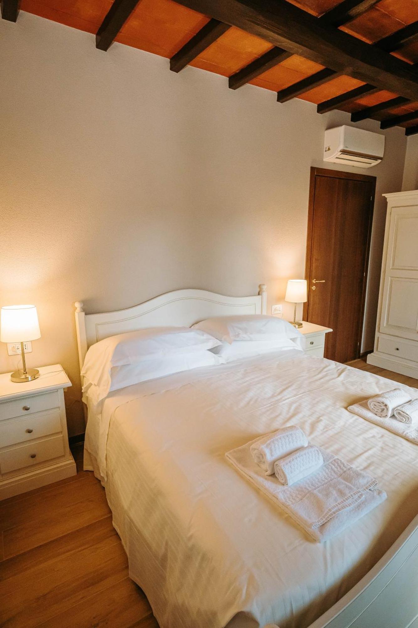 Borgo Il Poggiaccio Residenza D'Epoca Guest House โซวิชิลเล ภายนอก รูปภาพ