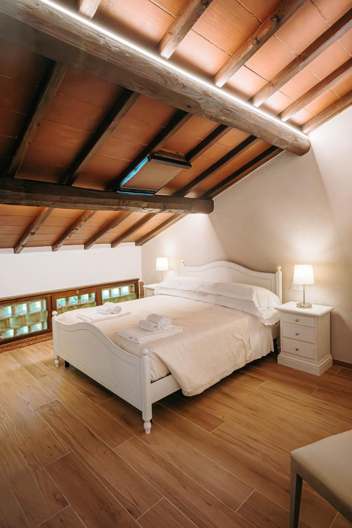 Borgo Il Poggiaccio Residenza D'Epoca Guest House โซวิชิลเล ภายนอก รูปภาพ