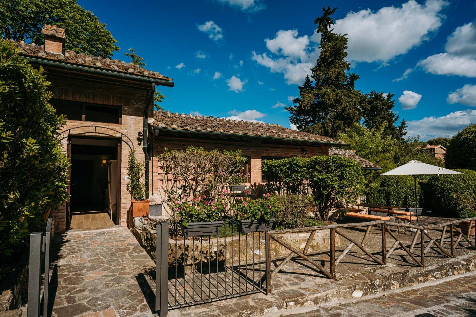 Borgo Il Poggiaccio Residenza D'Epoca Guest House โซวิชิลเล ภายนอก รูปภาพ